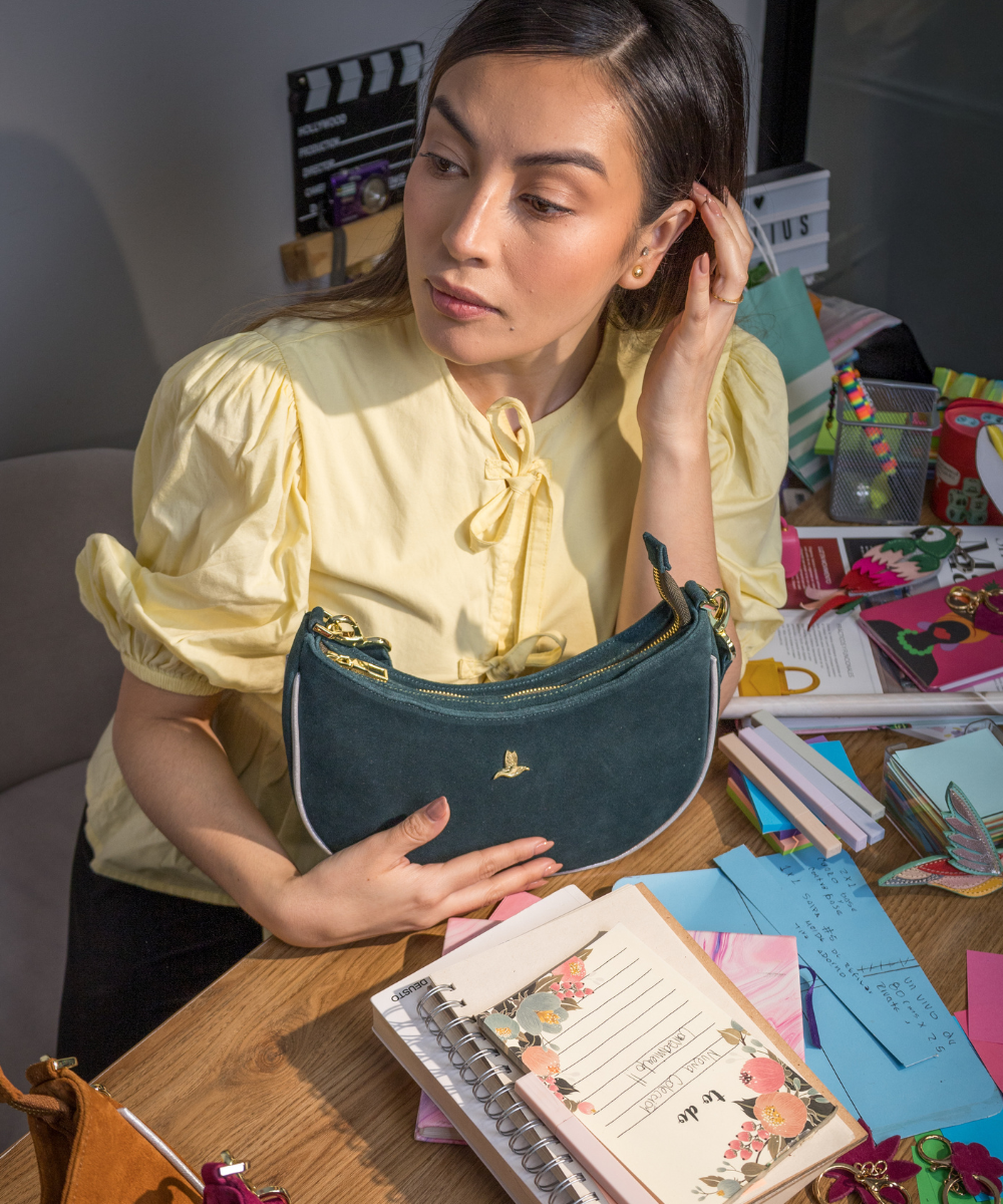 Bolso Hobo Verde Esmeralda en Cuero Ante - Imagen 4