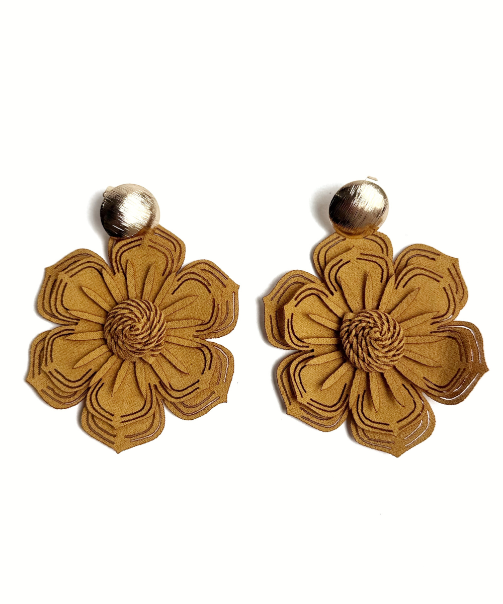 Aretes Flor Néctara - tierra dorada